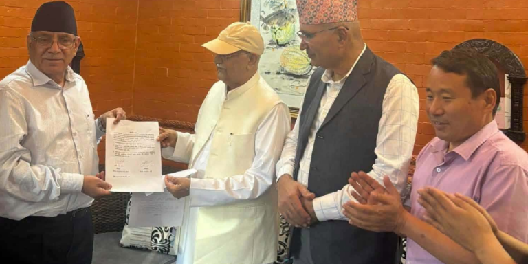 एमाले-नेकपाबीच तीनबुँदे सहमति : पाँच प्रदेशको गरियाे भागबण्डा